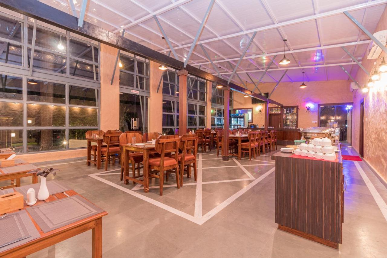 Royal Tiger Luxury Resort 4 Star 사우라하 외부 사진