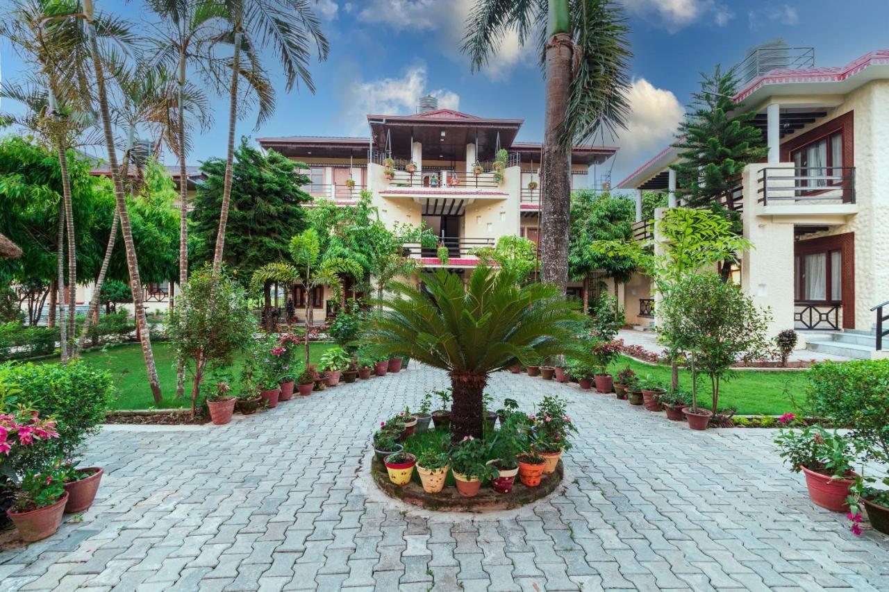 Royal Tiger Luxury Resort 4 Star 사우라하 외부 사진