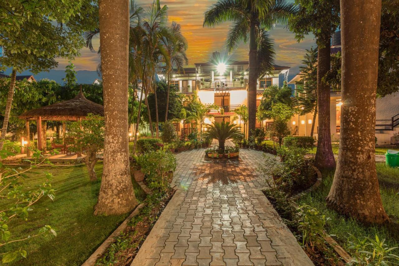 Royal Tiger Luxury Resort 4 Star 사우라하 외부 사진